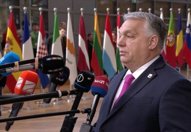 Magyarországra érkezett a világ egyik legnagyobb autógyártójának vezére, Orbán Viktorral ült le tárgyalni – Magyar Péter utána következett