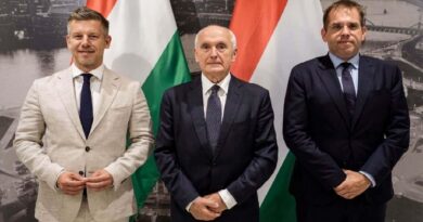 Látványos kudarccal indult az új „közmédia”